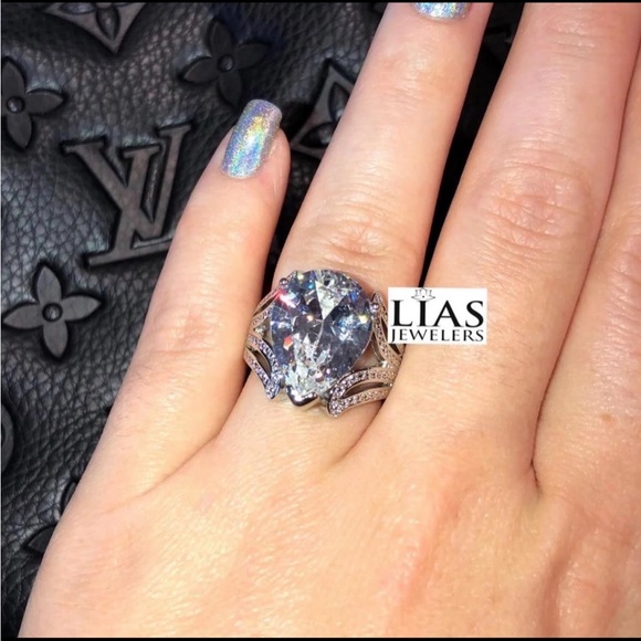 New 18k white gold engagement ring teardrop ring - Picture 3 of 3